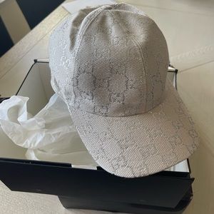 LAMÉ METALLIC CREAM SILVER JACQUARD LOGO BASEBALL HAT CAP